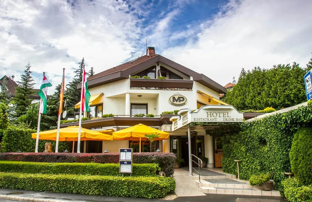 Hotel Molnár-1
