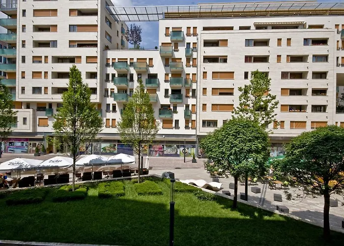 Corvin Lux Aparthotel